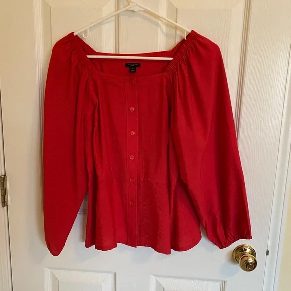 Ann Taylor Petite Top - Medium - Picture 2 of 6
